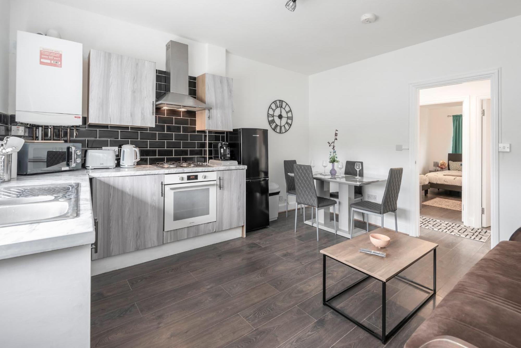 Modern Family Home W/Wi-Fi, Netflix, Self Check-In Londýn Exteriér fotografie