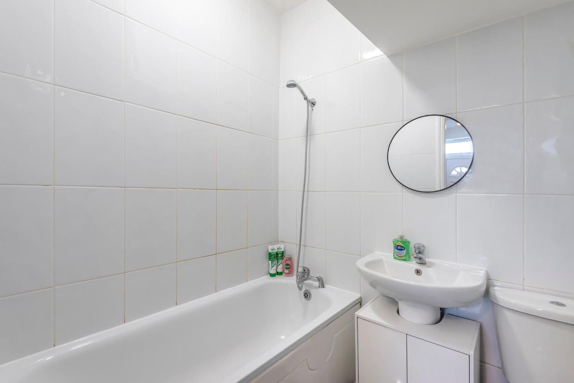 Modern Family Home W/Wi-Fi, Netflix, Self Check-In Londýn Exteriér fotografie